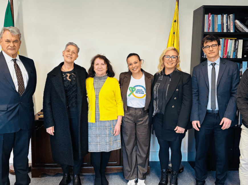 Our President Louise Domingues, together with Márcia from Amor Simples de Doar, Ambassador Flávio Macieira, Secretary Maria Fleming, and Secretary João Marcelo, during a meeting at the Brazilian Embassy to discuss blood donation initiatives in Ireland.